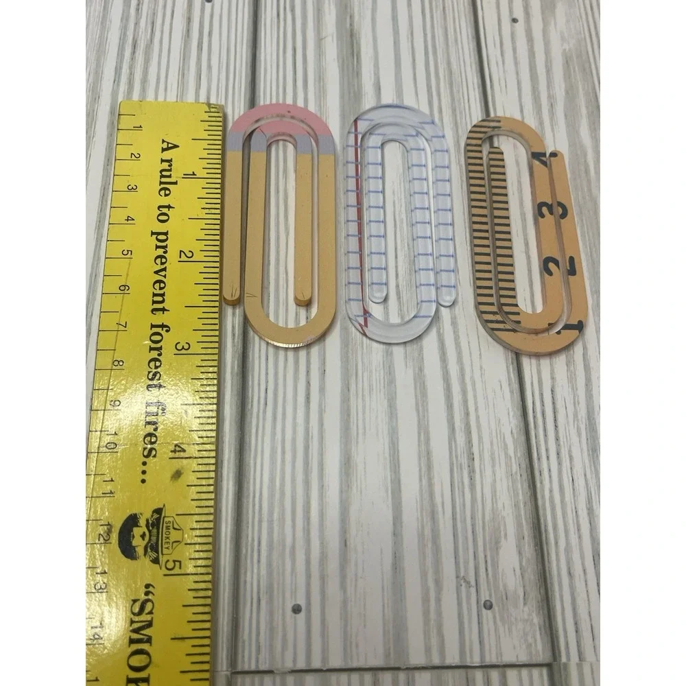 6 Piece Teacher Gift- Mousepad, 3 Large Paper Clips, Beadable Pen, And Key Chain